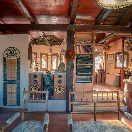 Ferienhaus Rustic Retreat