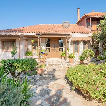 Ferienhaus Rustic Retreat Tílisos